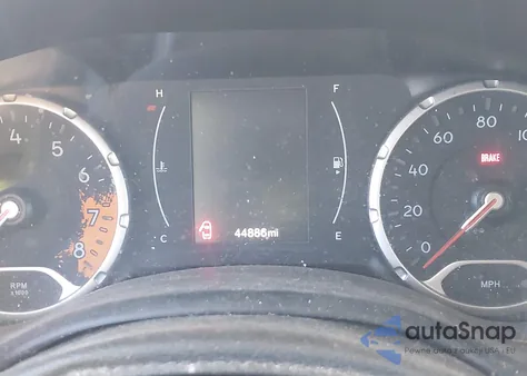 2017 Jeep Renegade Latitude 4X4 из США, поврежденный, VIN ZACCJBBB8HPG02820